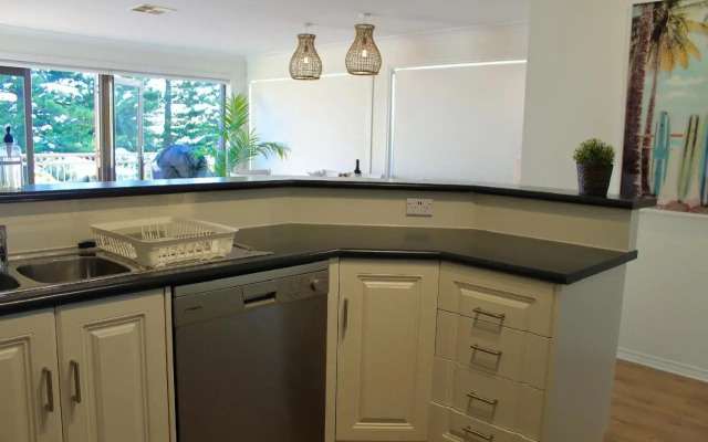 Vista Victor Harbor Beachfront Apartment no 4