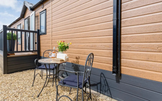 The Cotswold Holiday Lodge