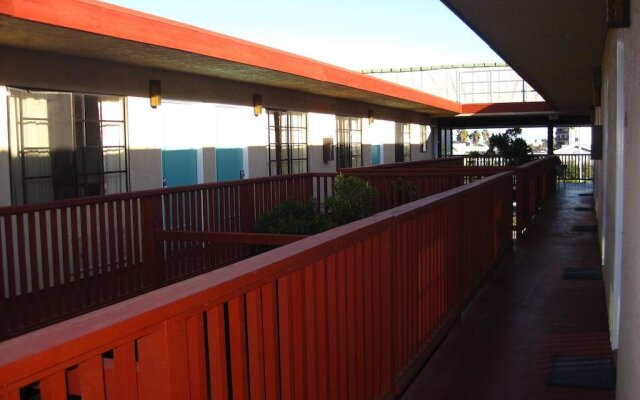 Sunrise Inn San Diego