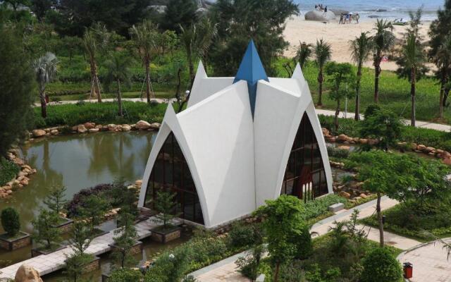 Regal Palace Resort Hotel