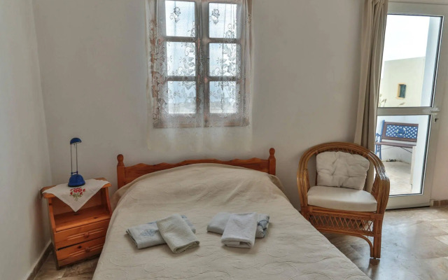 Stelios Rooms