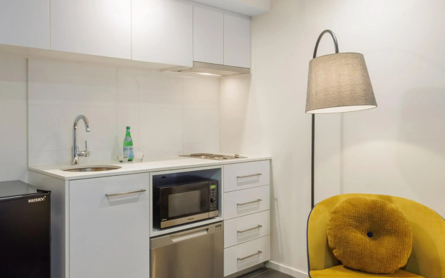 Oaks Melbourne St Kilda Road Hotel
