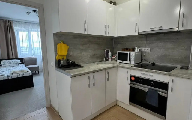 Apartments on Urozhnaya street 71/1k6