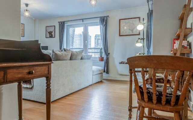 Bright, Spacious 2BR Ancoats Apt for 4 W/balcony