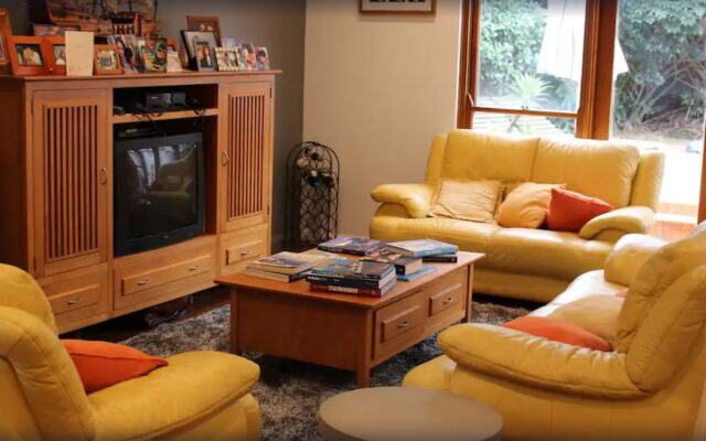 Modern House Near Beaches And Airport