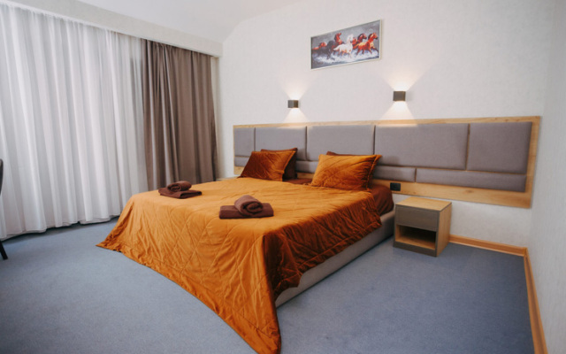 Ozdorovitelno-Reabilitatsionnij Tsentr Naftalan Sanatorium