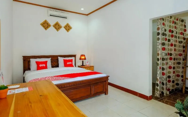 1793 Kuta Circle Homestay