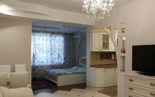 Студия на Кипарисовой