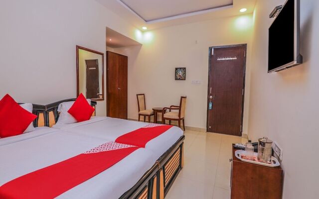 OYO 15928 Hotel Midtown