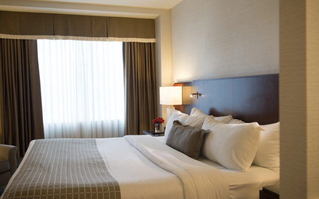 Lord Elgin Hotel