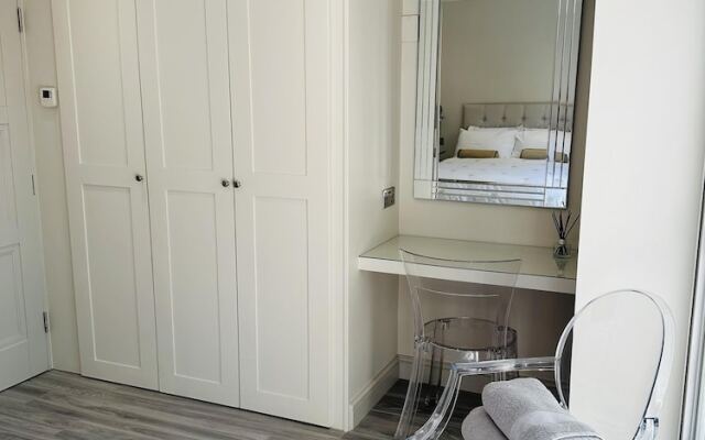 Beautiful 1-bed Studio in Bourne end
