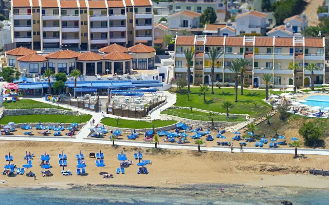 Myroandrou Beach Apartments