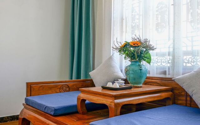 Floral Hotel Mi Yu Inn Lijiang