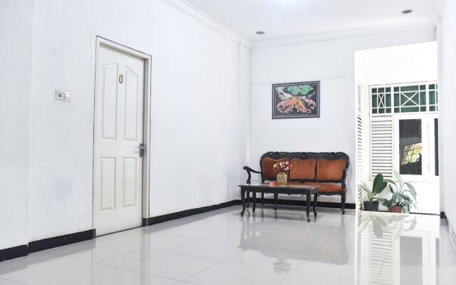 KG Kanaka Giana Hotel by RedDoorz
