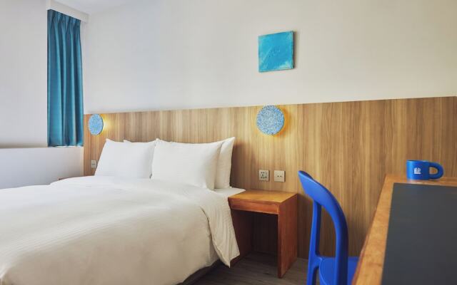 The Blue By Just Inn