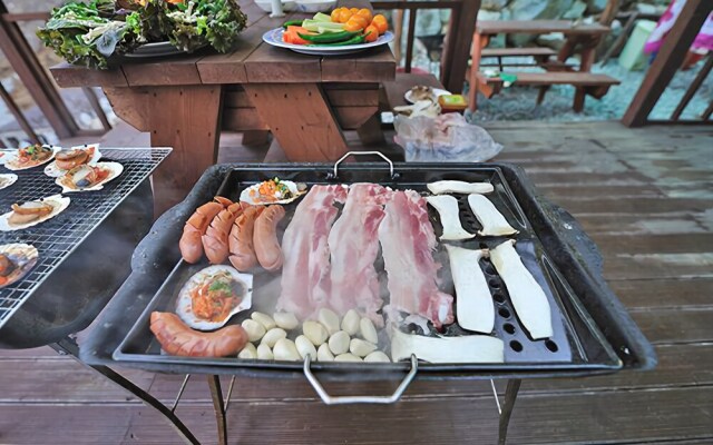 Uljin Morning Sunshine Pension