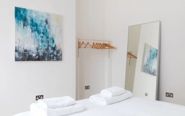 Modern stylish and luxurious 1 bed flat