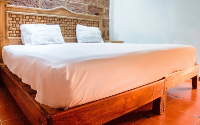 OYO Hotel Del Centro