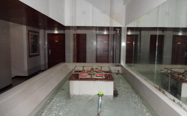 Lotus A Pondy Hotel
