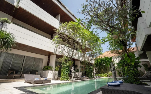 Swiss-Belcourt Sunset