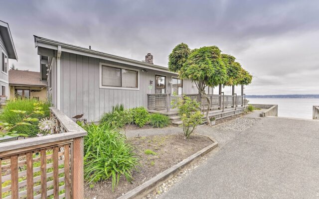 Beachfront Whidbey Island Home + Apartment!