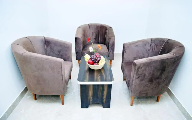 Villa Grand Hotel Near Kempegowda International Airport
