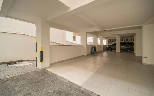 298 - Excelente apto a 30m do mar em Bombinhas