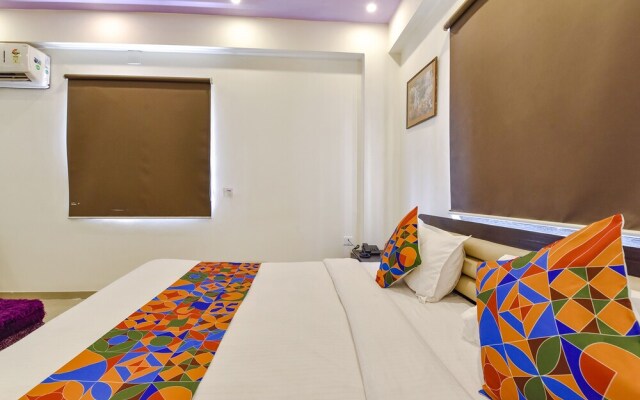 Fabhotel Crystal Inn Ii