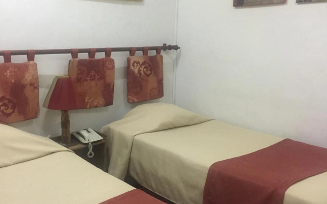 Tana-Jacaranda - Hostel