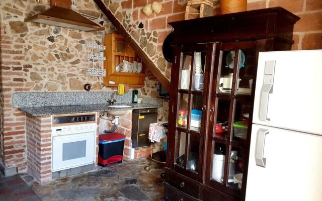 House With 2 Bedrooms in El Pedroso, With Enclosed Garden and Wifi