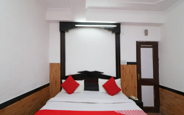 OYO 30616 Yamuna Regency