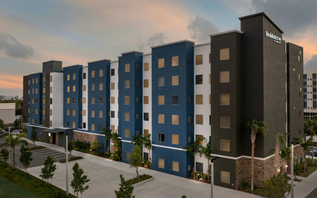Residence Inn by Marriott Doral Mall Area