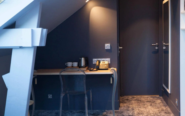 Hotel Sixteen Paris Montrouge