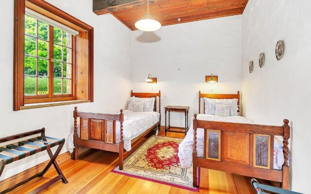 Blackwood Park Cottages