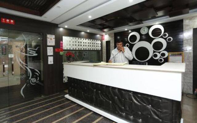 Oyo 2974 Hotel Aastha Palace