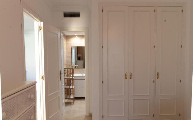 COSTABELLA Marbella 1 min walking from the beach