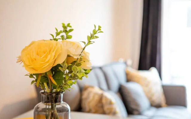 The Elk Suite Sasco Apartments