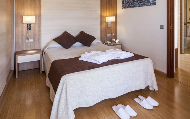 Invisa Hotel Club Cala Verde