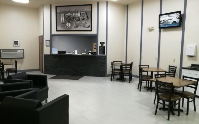 Super 8 Motel - Keokuk