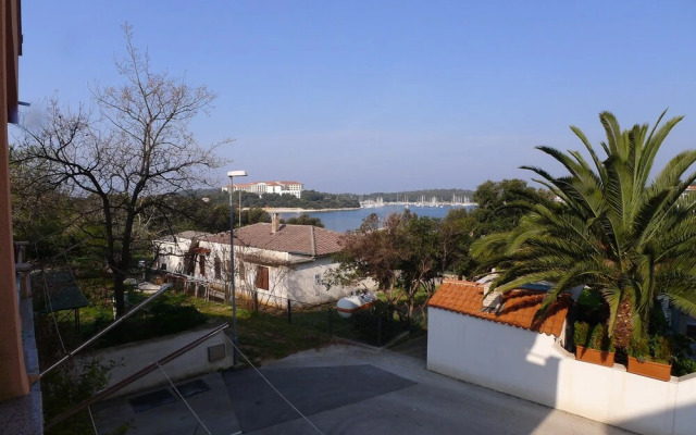 Apartment For Six Persons With Two Bedrooms Located 70M From Beach With Sea View