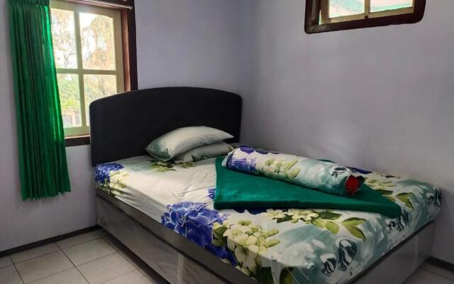 Homestay Wonotoro Asri 4 Gunung Bromo