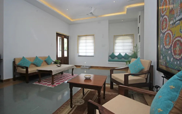 OYO 9403 Boutique Room near Udaivilas
