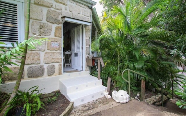 Charming 2-Bed Cottage By Beach by BSL Rentals
