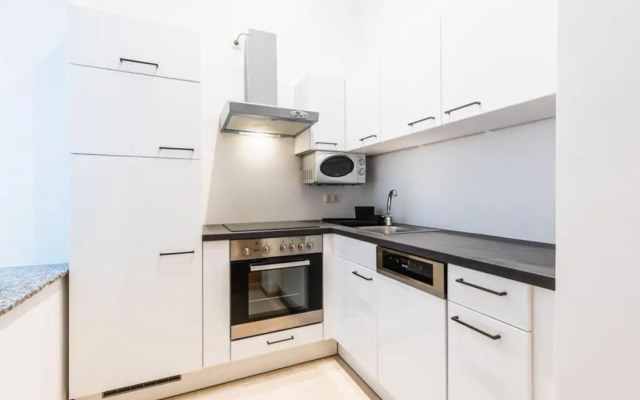 Family apartment next to Danube river