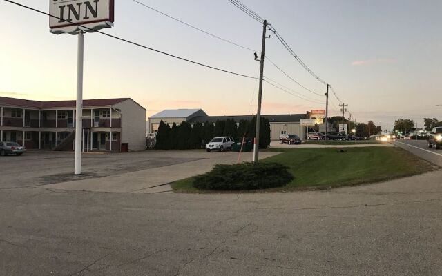 Colonial Inn Dyersville