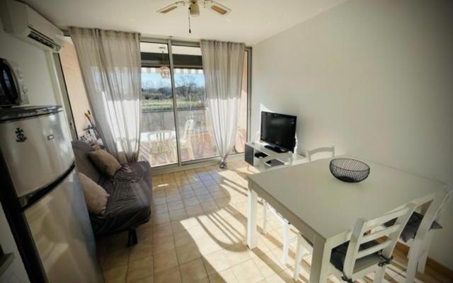 Studio double cabine en résidence à 600m de la plage