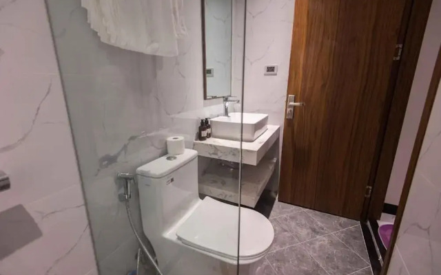 Luxe Paradise Suites Hotel Hoang Cau