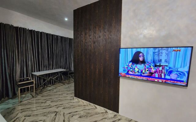 The Milton Apartment