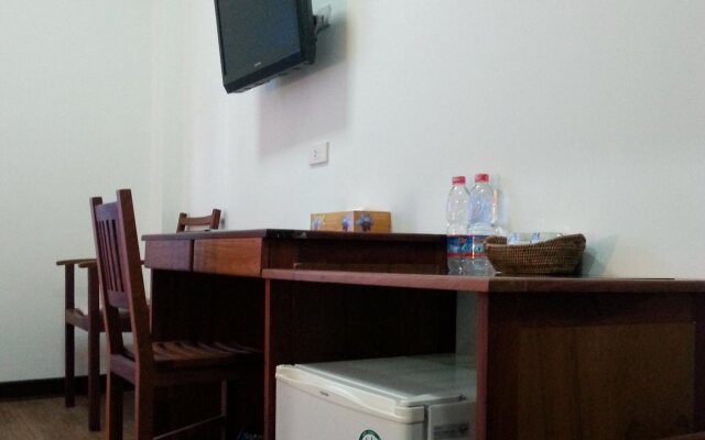 Hotel Zayar Htet San