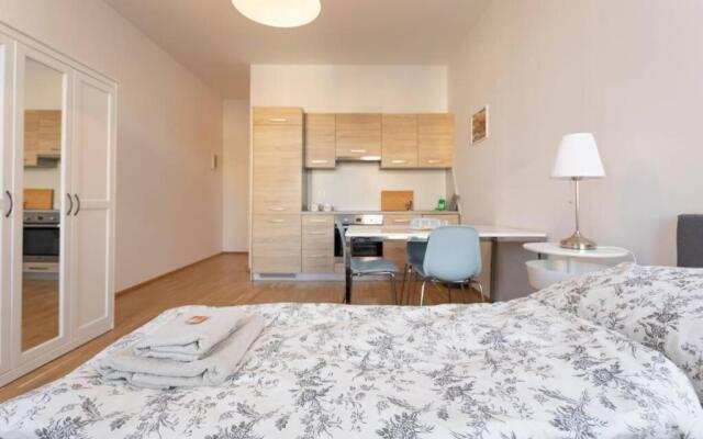 Zwischen Schönbrunn und dem City Center. Apt. 23